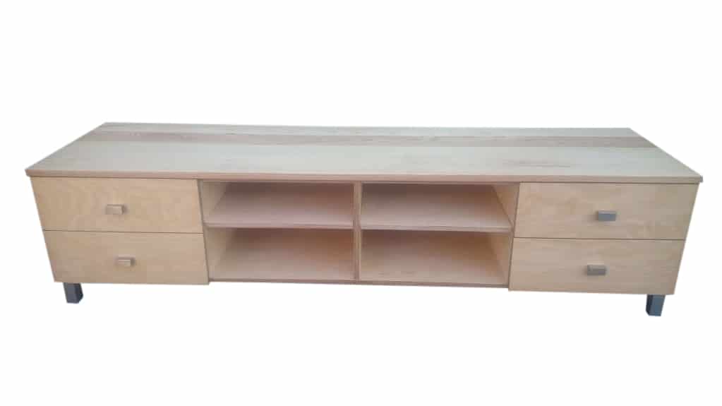 mininmlaist entertainmenrt unit