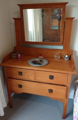 Oak dressing table
