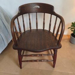 Captain’s chair